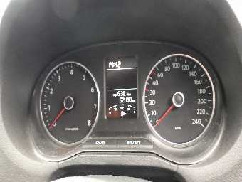 VOLKSWAGEN POLO 2013 Image 6