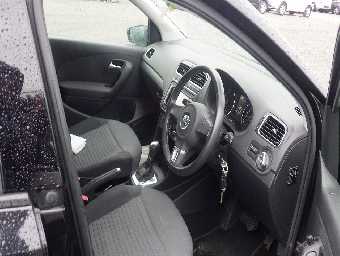 VOLKSWAGEN POLO 2013 Image 9