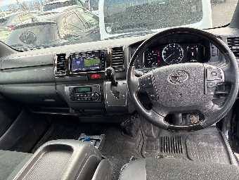 TOYOTA HIACE VAN 2022 Image 8