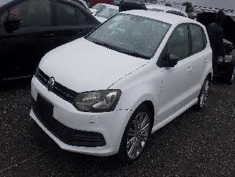 VOLKSWAGEN POLO 2013 Image 1