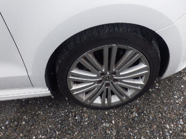 VOLKSWAGEN POLO 2013 Image 19