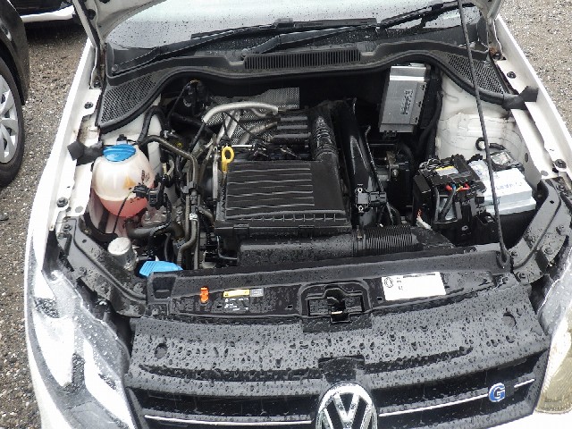VOLKSWAGEN POLO 2013 Image 23