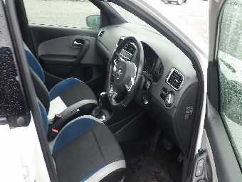 VOLKSWAGEN POLO 2013 Image 10
