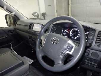 TOYOTA HIACE 2022 Image 3