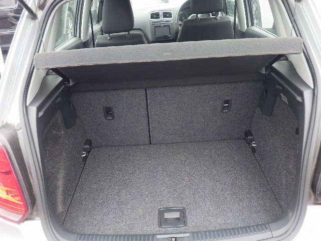 VOLKSWAGEN POLO 2012 Image 27