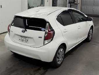 TOYOTA AQUA 2015 Image 5