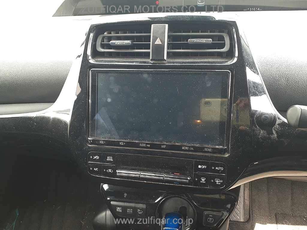 TOYOTA PRIUS 2019 Image 12