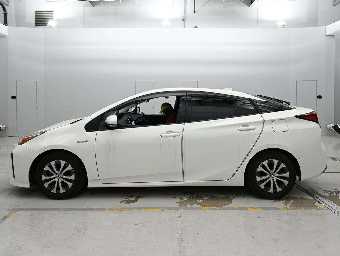 TOYOTA PRIUS 2019 Image 4