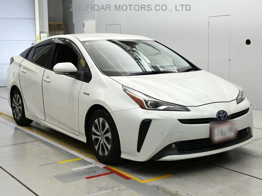 TOYOTA PRIUS 2019 Image 5