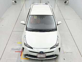 TOYOTA PRIUS 2019 Image 7