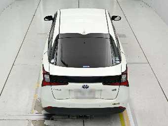 TOYOTA PRIUS 2019 Image 8