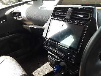 TOYOTA PRIUS 2019 Image 12