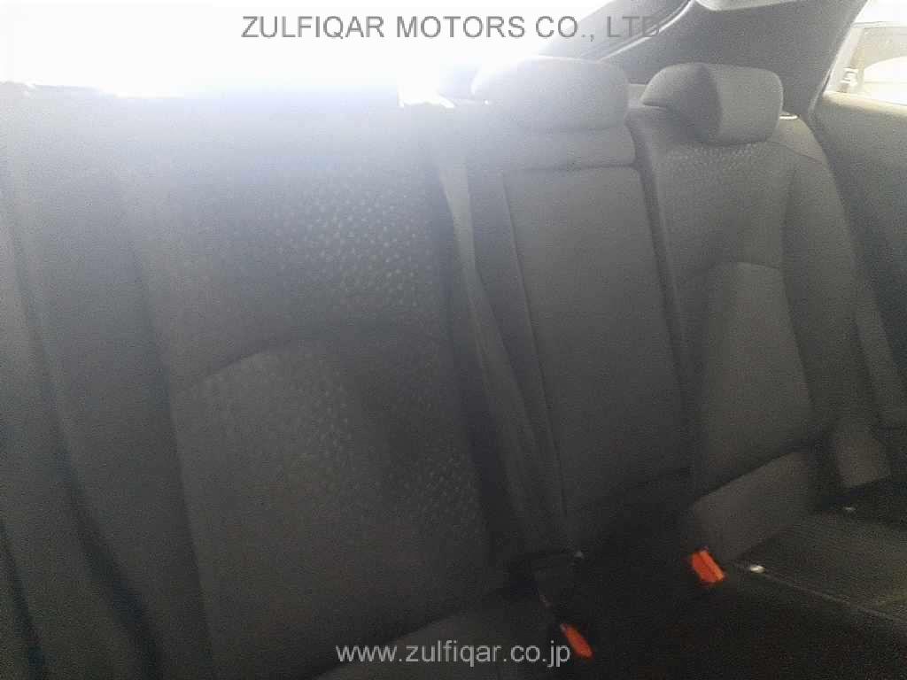 TOYOTA PRIUS 2017 Image 11