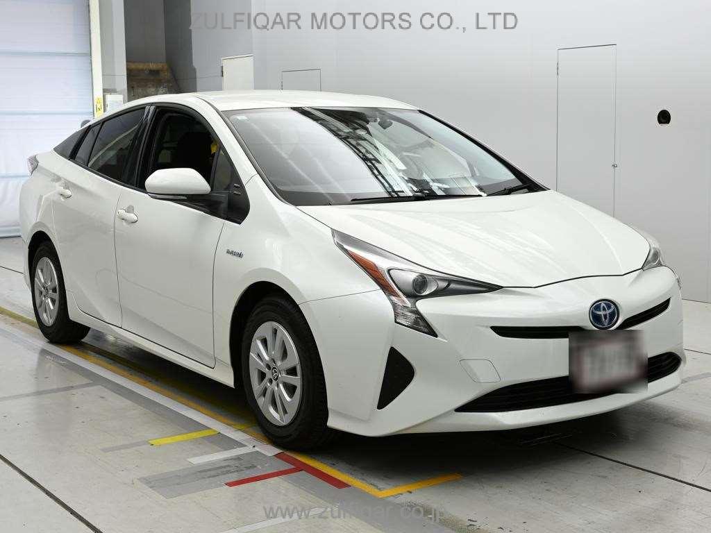 TOYOTA PRIUS 2017 Image 5