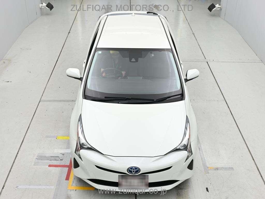 TOYOTA PRIUS 2017 Image 7
