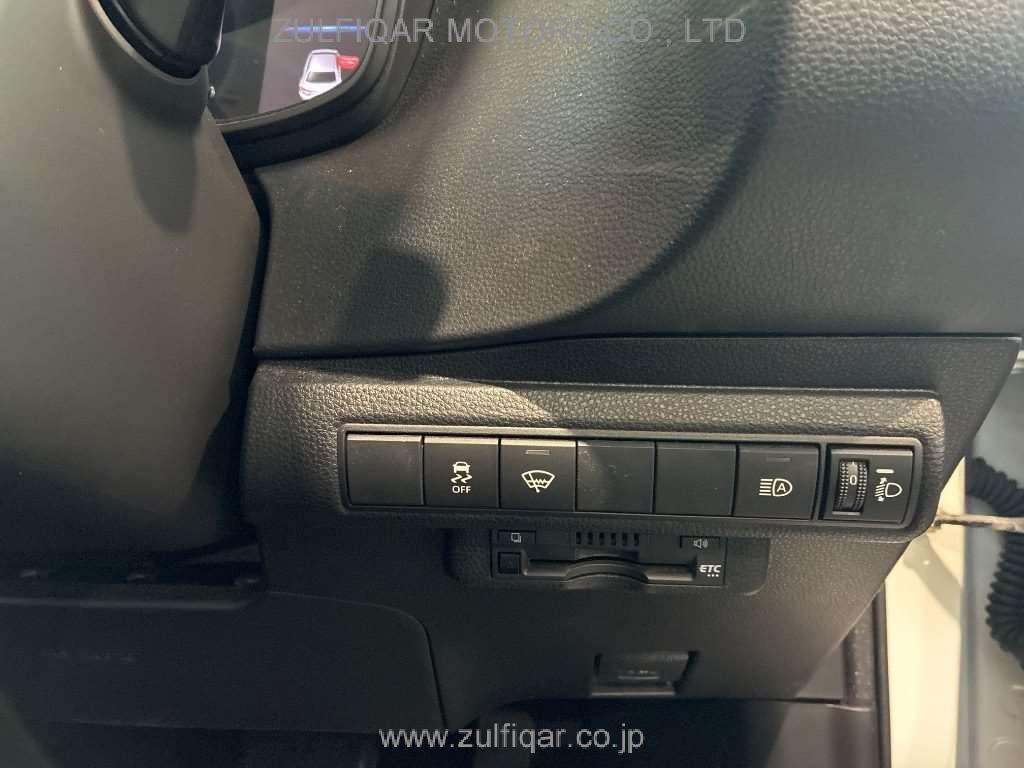 TOYOTA COROLLA 2022 Image 6