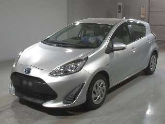 TOYOTA AQUA 2019 Image 1