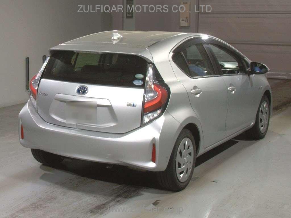 TOYOTA AQUA 2019 Image 2