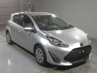 TOYOTA AQUA 2019 Image 3