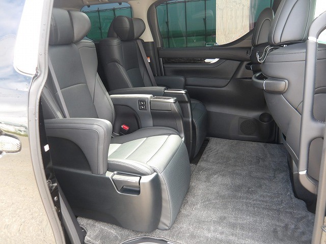 TOYOTA ALPHARD 2022 Image 20