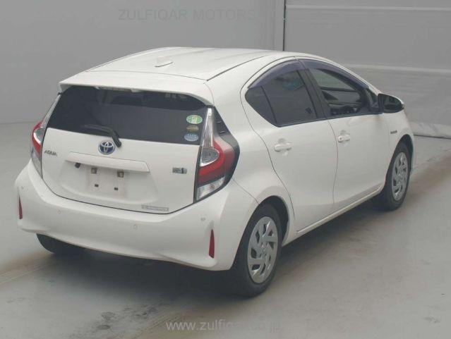 TOYOTA AQUA 2019 Image 2