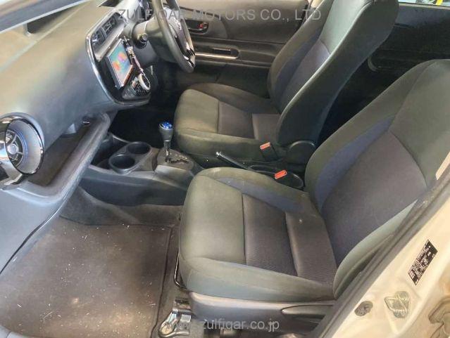 TOYOTA AQUA 2019 Image 11