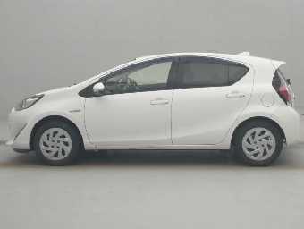 TOYOTA AQUA 2019 Image 5