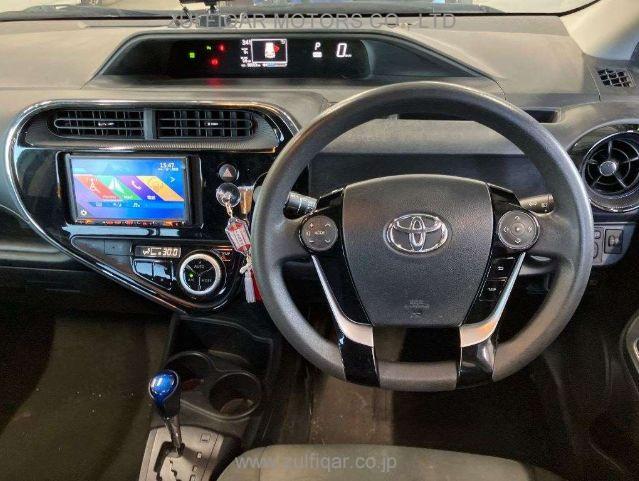 TOYOTA AQUA 2019 Image 8