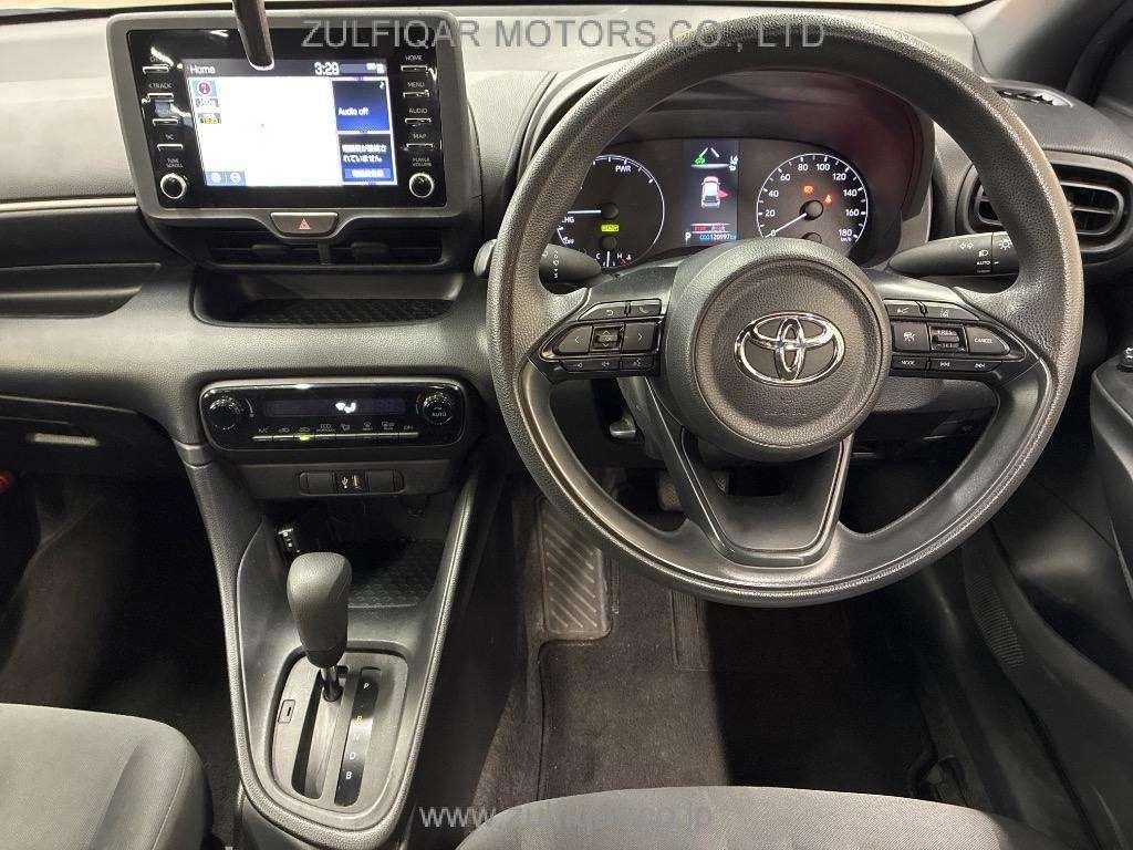 TOYOTA YARIS 2022 Image 6