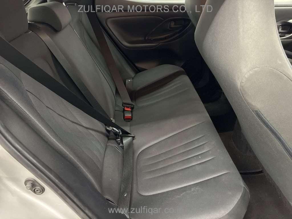 TOYOTA YARIS 2022 Image 7