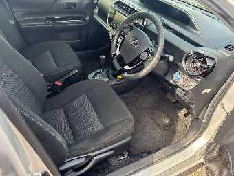 TOYOTA AQUA 2021 Image 5