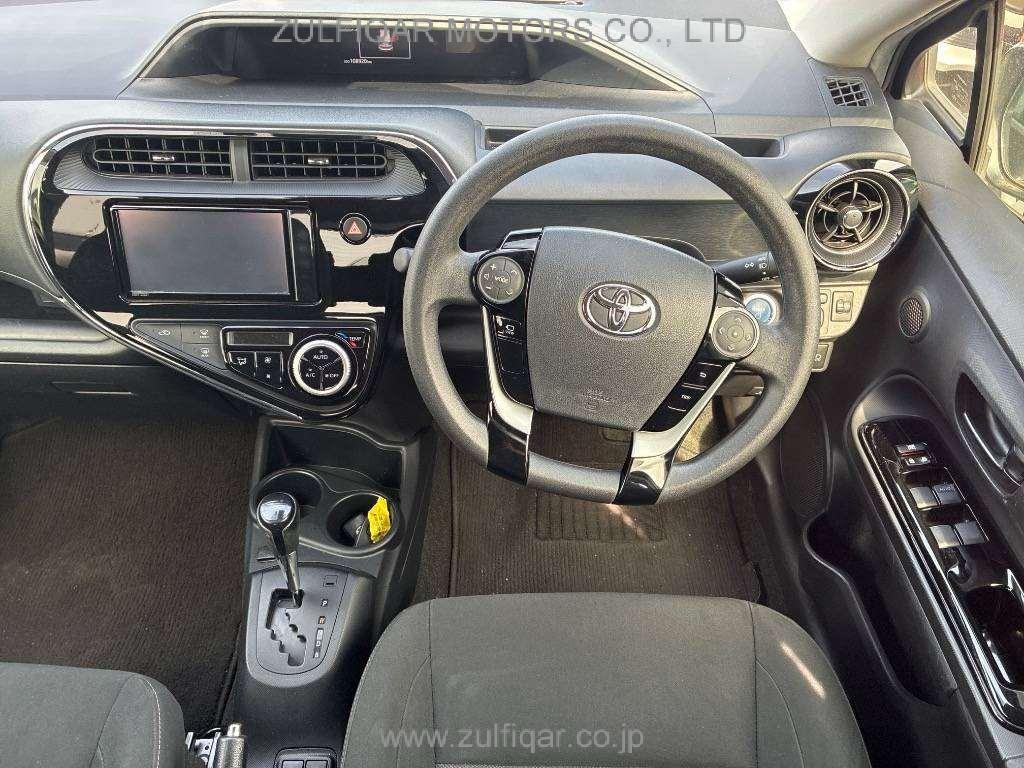 TOYOTA AQUA 2021 Image 6