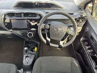 TOYOTA AQUA 2021 Image 6