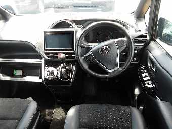 TOYOTA VOXY 2021 Image 5
