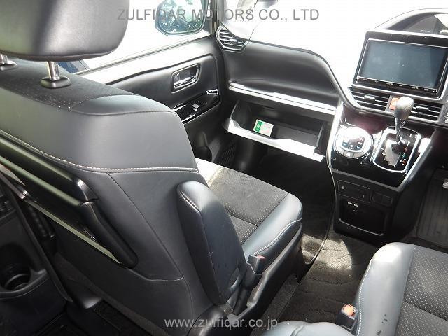 TOYOTA VOXY 2021 Image 6