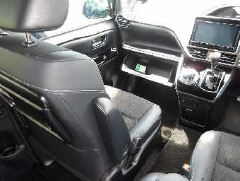 TOYOTA VOXY 2021 Image 6