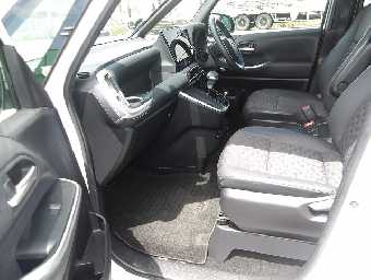 TOYOTA VOXY 2023 Image 14