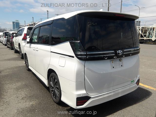 TOYOTA VOXY 2023 Image 3
