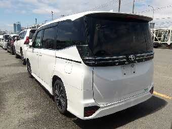 TOYOTA VOXY 2023 Image 3