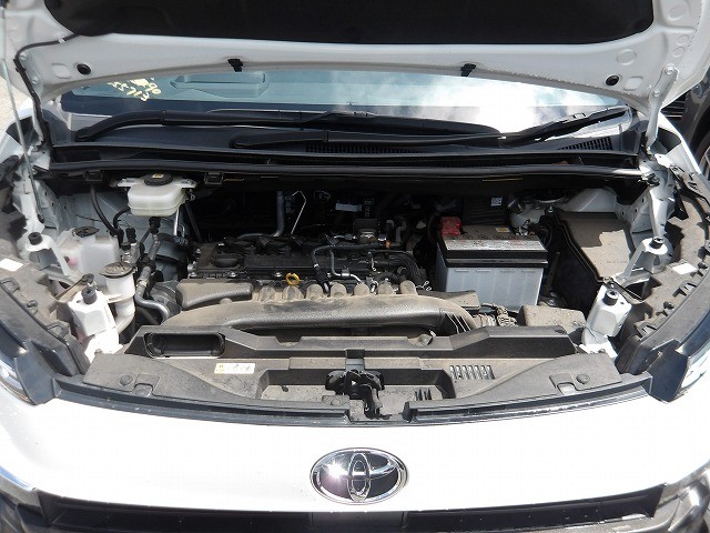 TOYOTA VOXY 2023 Image 25