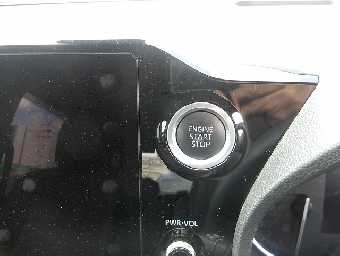 TOYOTA VOXY 2023 Image 9