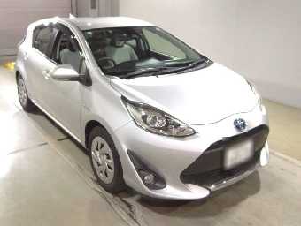 TOYOTA AQUA 2020 Image 3