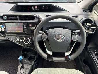 TOYOTA AQUA 2020 Image 6