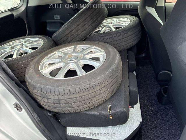 TOYOTA AQUA 2020 Image 7