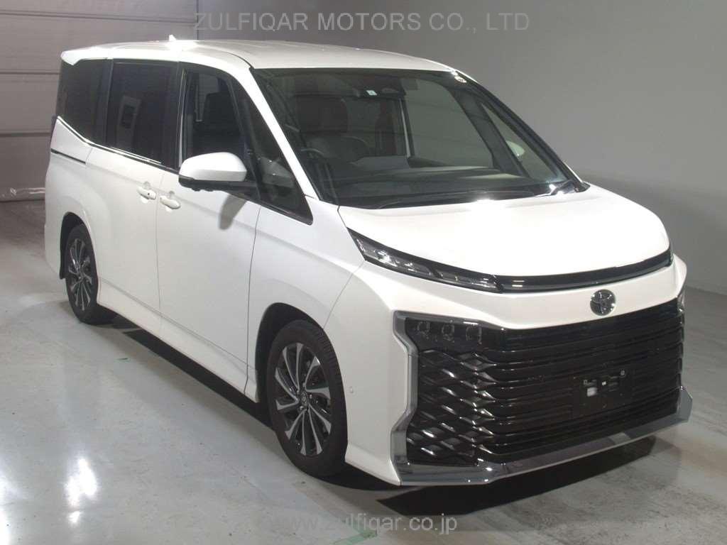 TOYOTA VOXY 2023 Image 3