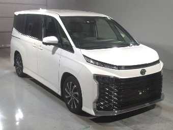 TOYOTA VOXY 2023 Image 3