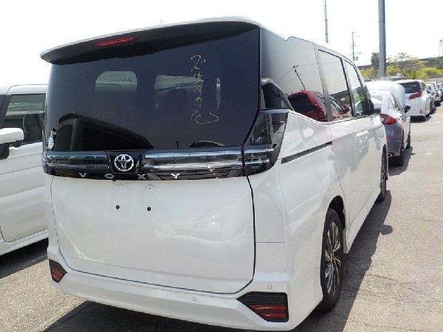 TOYOTA VOXY 2023 Image 22