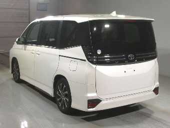 TOYOTA VOXY 2023 Image 4