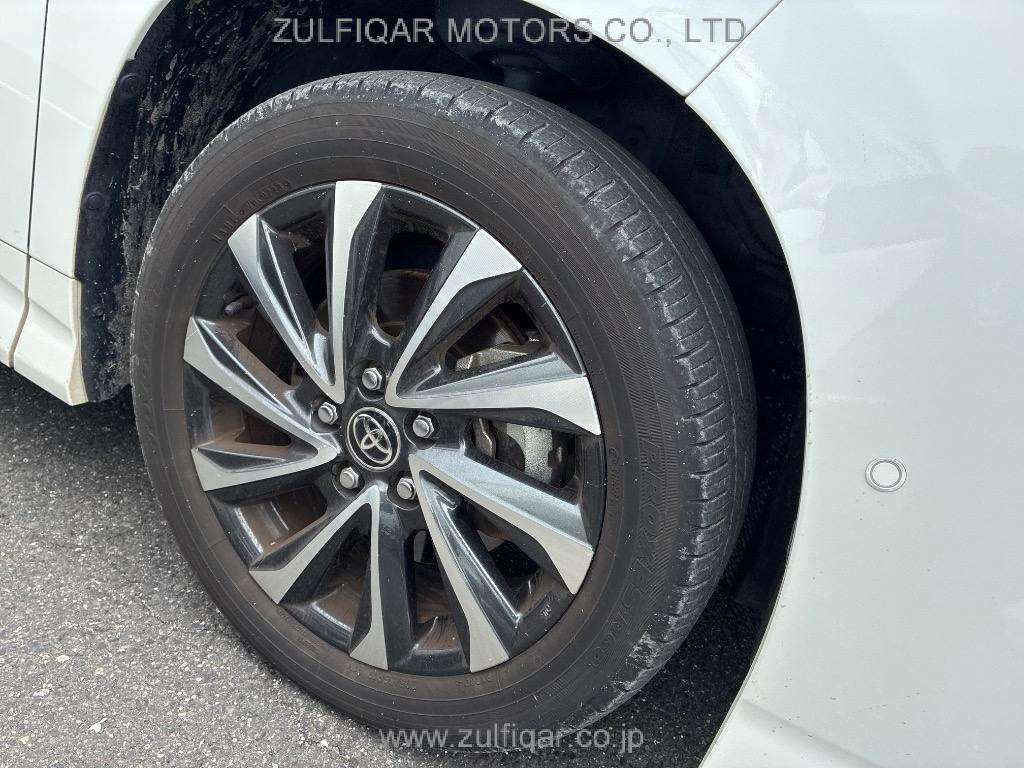 TOYOTA VOXY 2023 Image 9