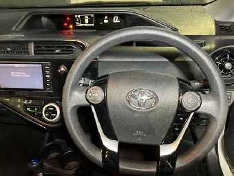 TOYOTA AQUA 2018 Image 3